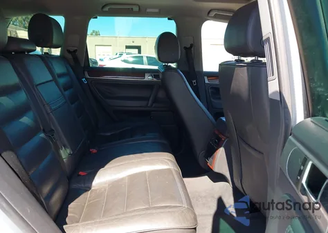 2006 Volkswagen Touareg V8 from USA, damaged, VIN WVGZM77L86D032227